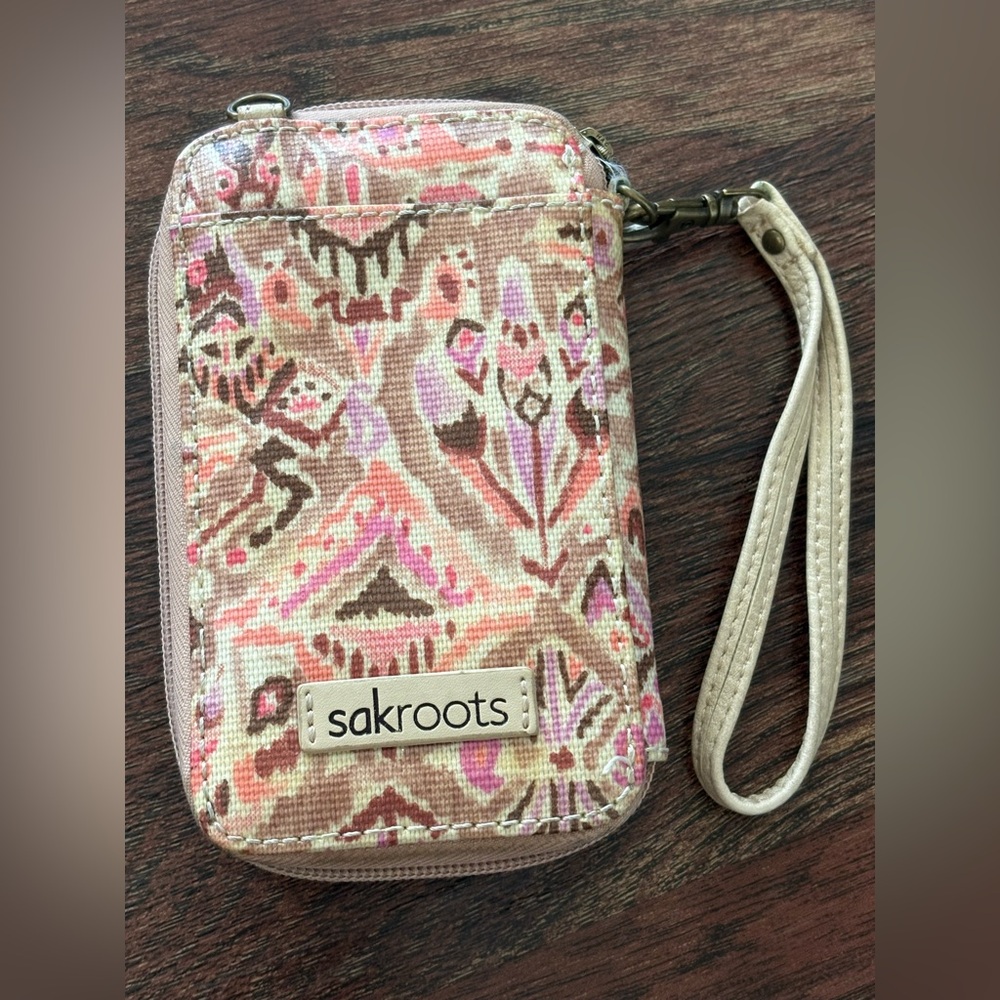 Sakroots Artist Circle Phone Charging Wristlet Wallet Crossbody Pink Ikat Print